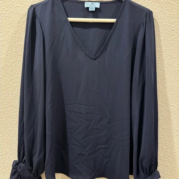 Cece  Olive Green and navy blue V-Neck Blouse with Tie Cuffs 2 pieces - Picture 8 of 15